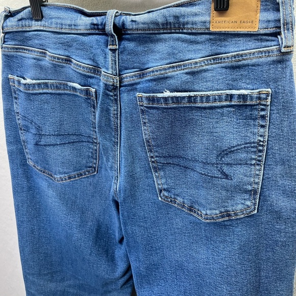 American Eagle 90’s Bootcut Distressed Jeans Womens 12 Blue Denim Stretch 2307 - Picture 10 of 11